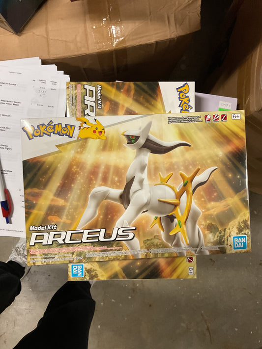 Pokémon model kit Arceus