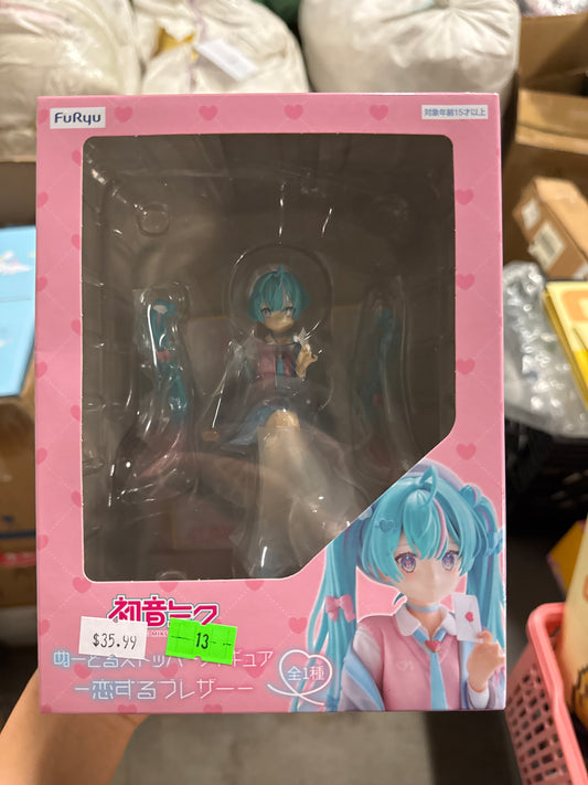 Hatsune Miku Noodle Stopper Figure Love Blazer