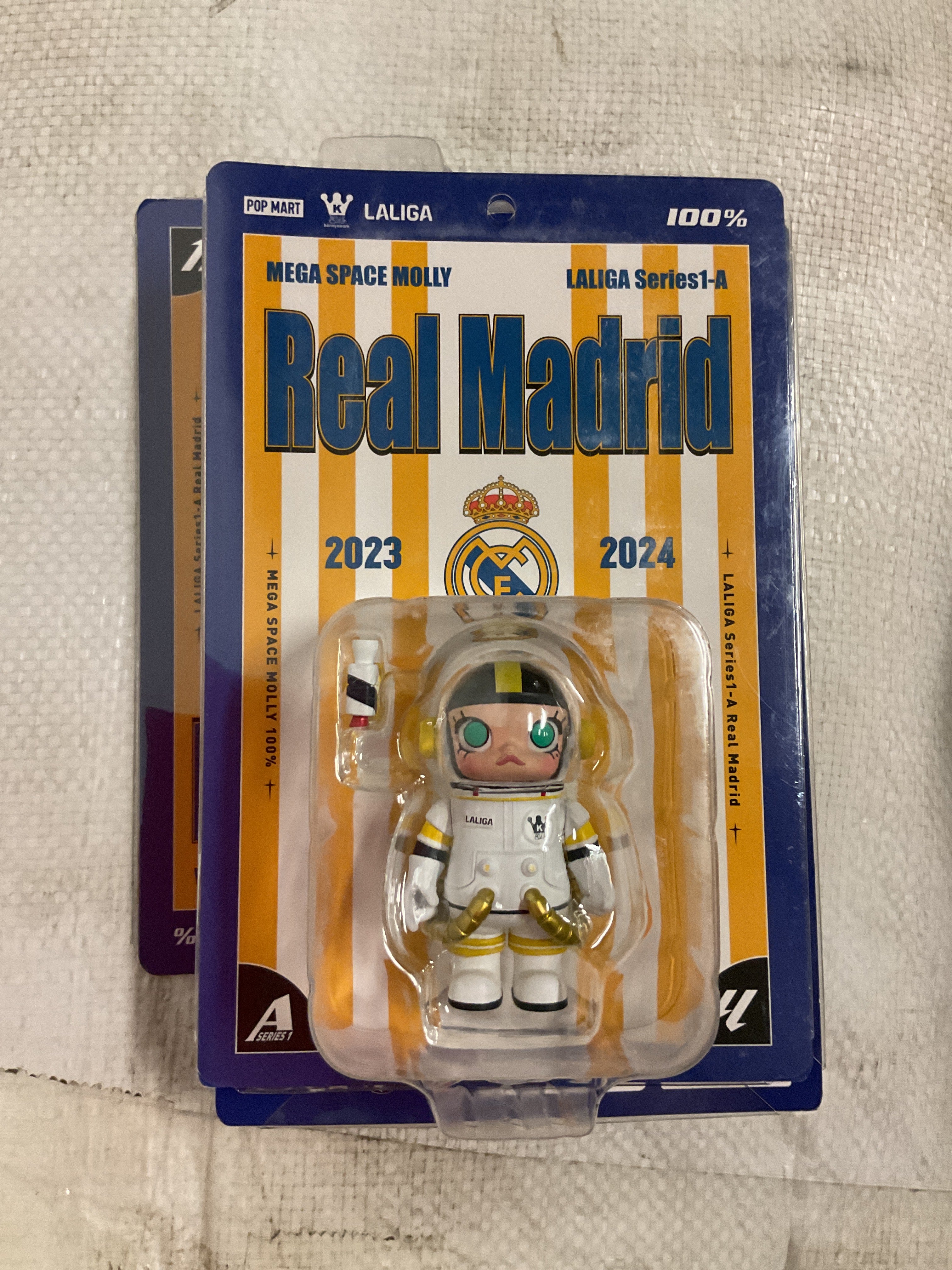 Mega Space Molly Real Madrid – Gatcha Shop