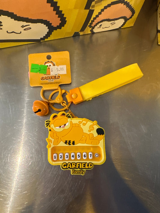 Garfield Piano Keychain