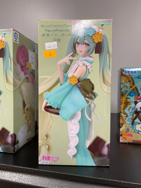 Exceed Creative Figure SweetSweets Hatsune Miku Matcha Green Tea Parfait Mint