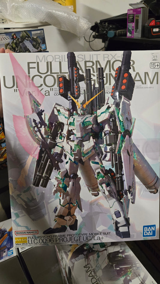 Mobile Suit RX-0 Full Armor Unicorn Gundam Ver.ka Full Psycho Frame